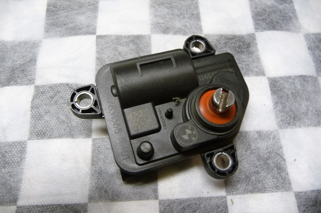 20152018 BMW F80 F82 F83 M3 M4 X5 X6 Rear Exhaust System Flap Actuator