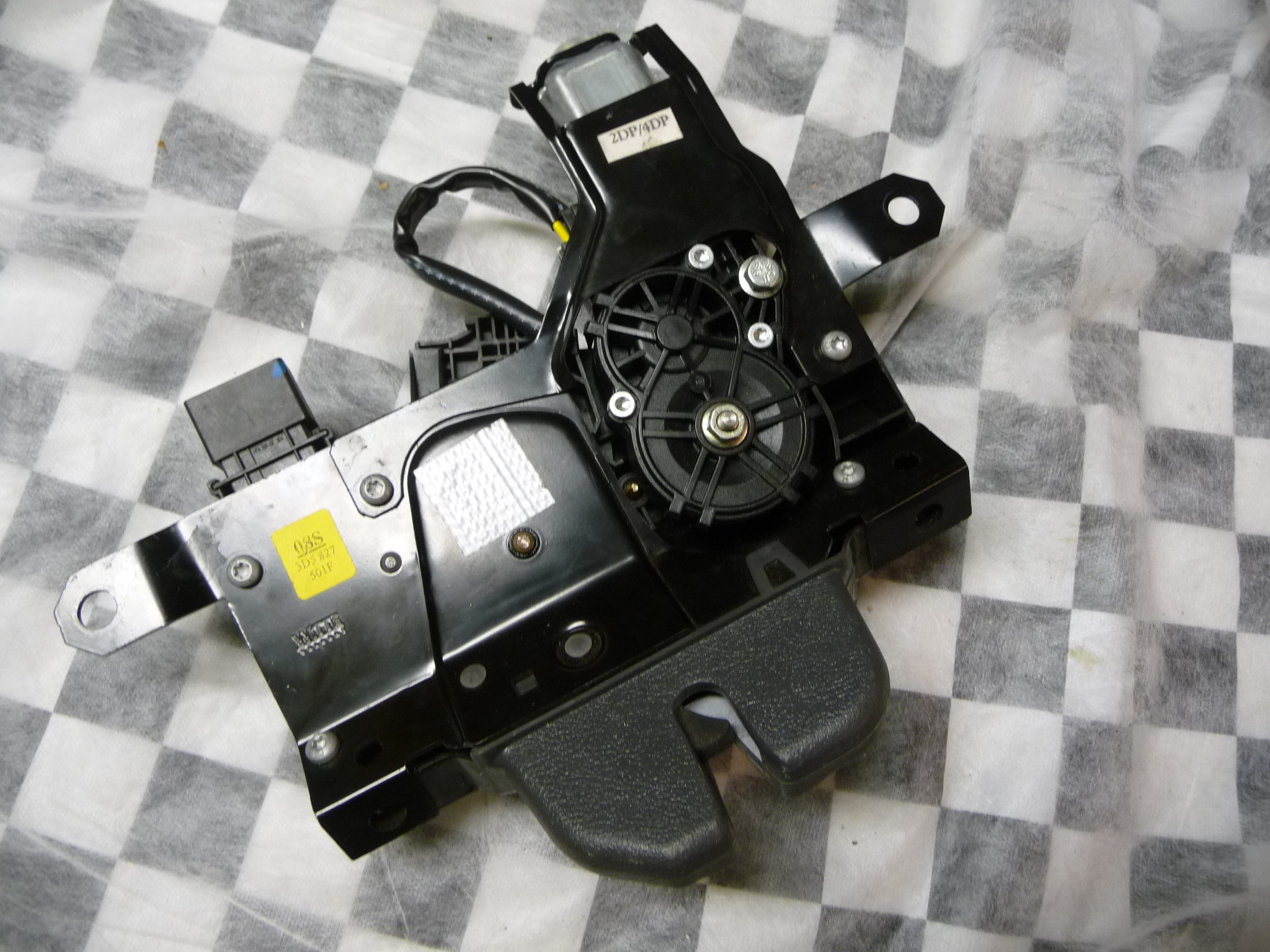 Bentley Continental Flying Spur Boot Release Motor Lock