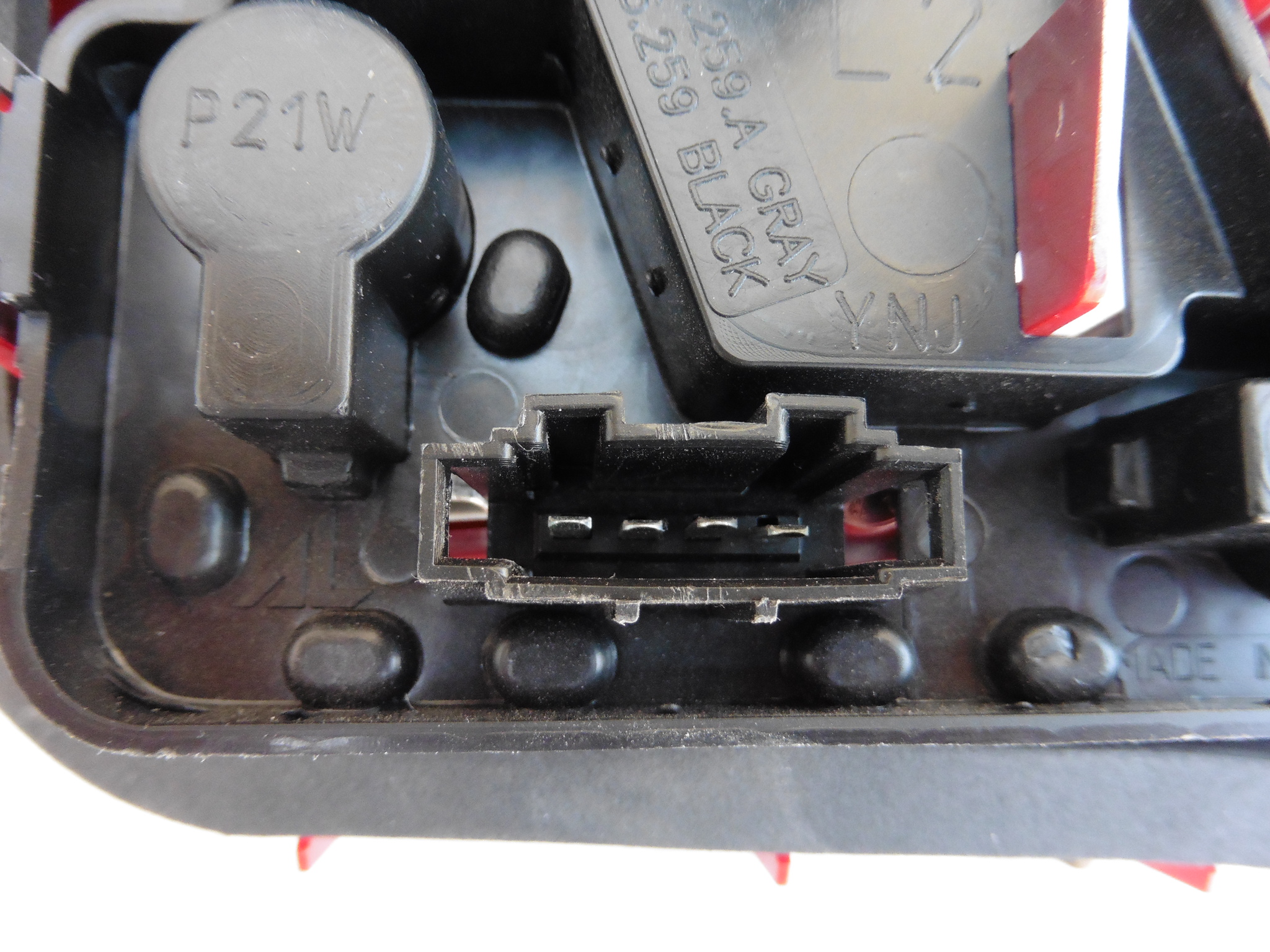 20112014 Volkswagen Jetta Rear Tail Light Inner On Luggage Brake Lamp