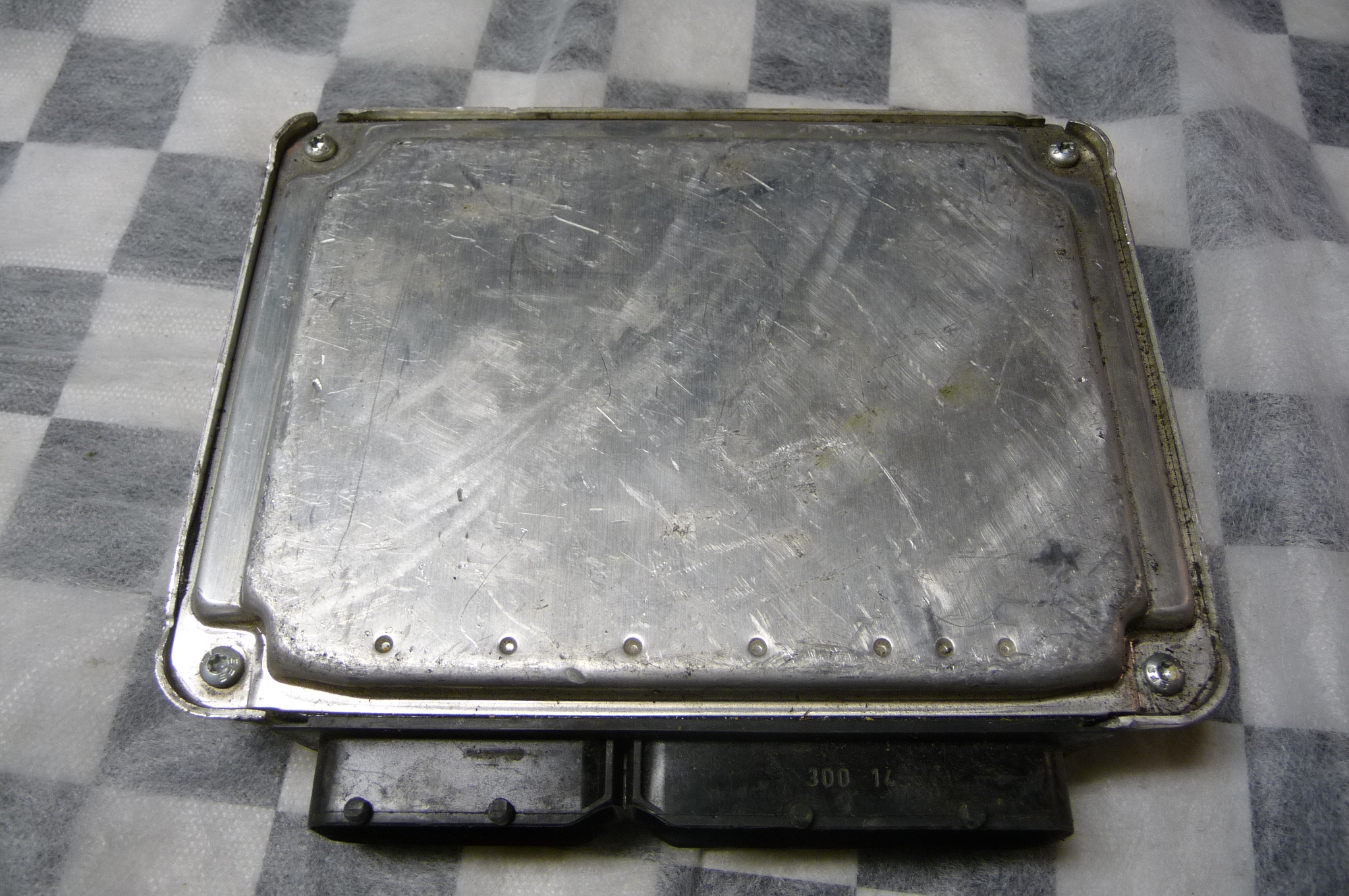 Bentley Continental Gt Ecu Me7 1 1 07c906018ec Bosch