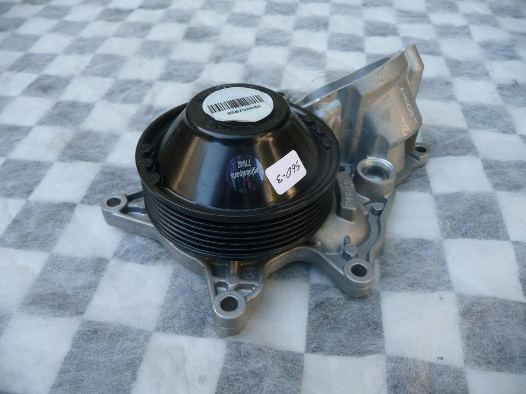 20142017 BMW F10 F11 F02 F15 535d X5 Engine Water Pump 11518516205 OEM