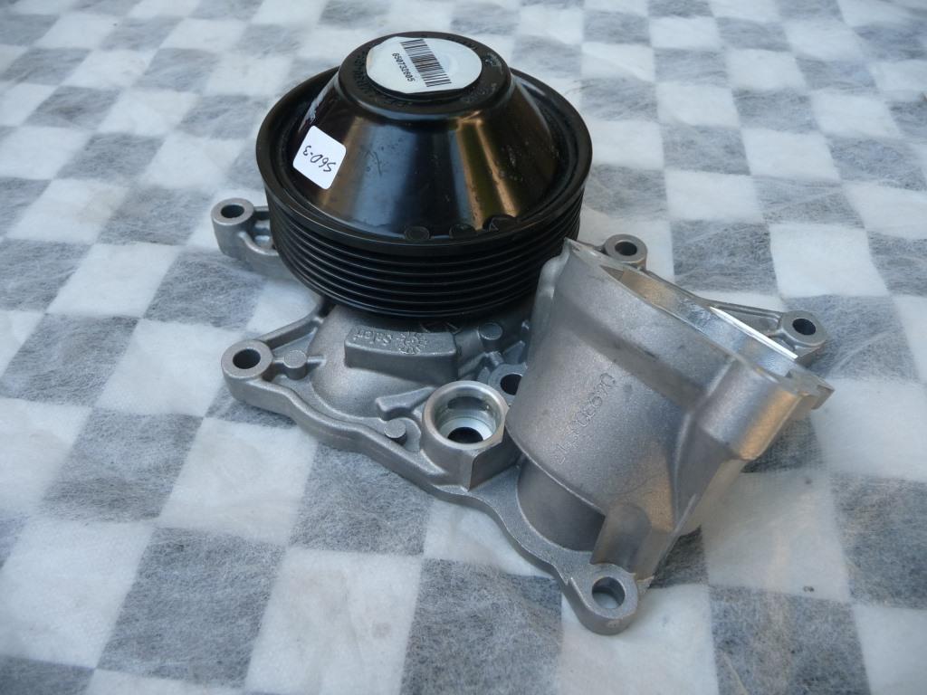 20142017 BMW F10 F11 F02 F15 535d X5 Engine Water Pump 11518516205 OEM