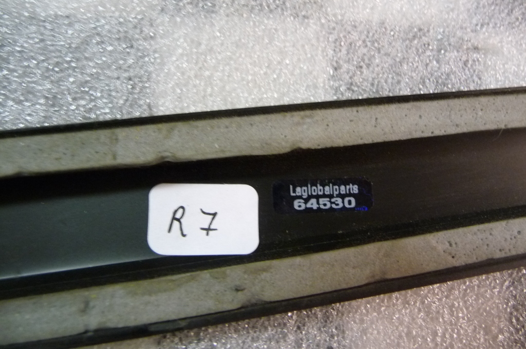 Chrysler Town&Country Dodge Grand Caravan Right Sliding Door Molding ...