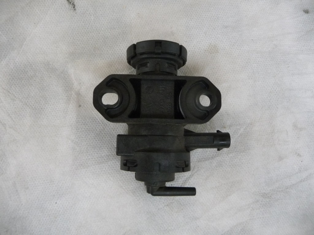 Fuel Pressure Regulating Valve For BMW E90 335d, E70 X5 35d (13537805734