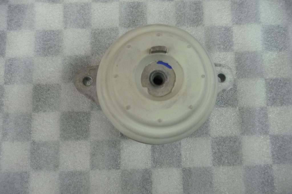 Mercedes Benz GLK350 Engine Motor Mount A2042402017 OEM A1 LA Global