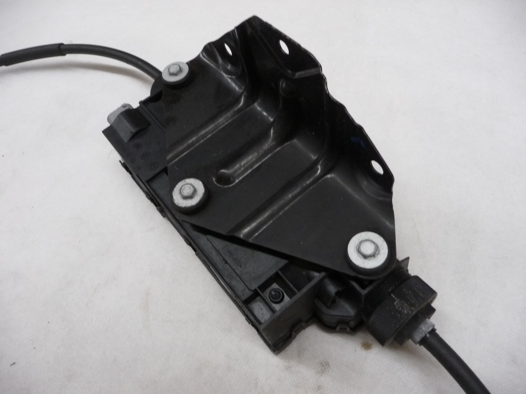 20142017 BMW X5 X6 Parking Brake Actuator With Control Unit