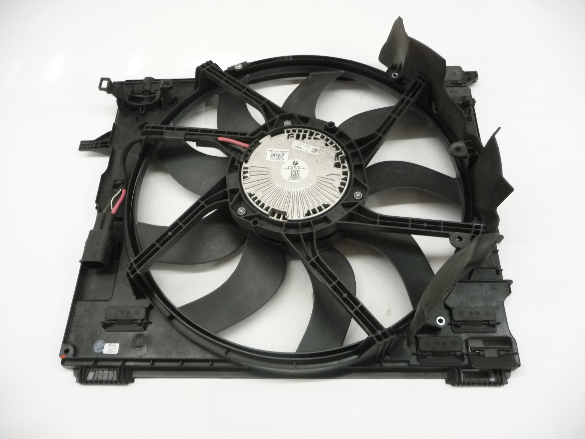 20152018 BMW F80 F82 F83 M3 M4 Radiator Cooling Fan 850W 17422284887