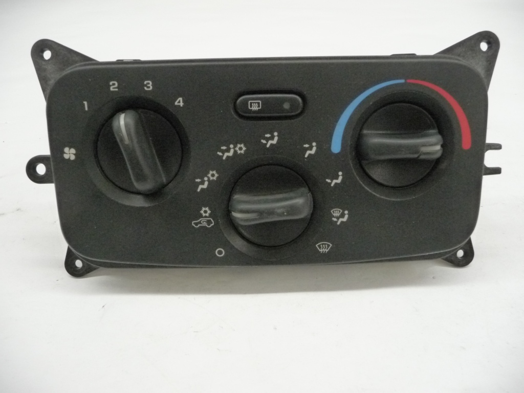 20022005 Jeep Liberty Heater AC Temperature Climate Control 55037533AD