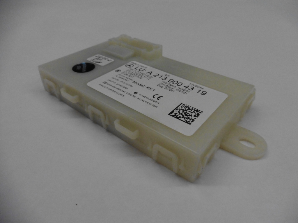 20172018 Mercedes Benz E300 E400 KeylessGo Control Module A2139001610