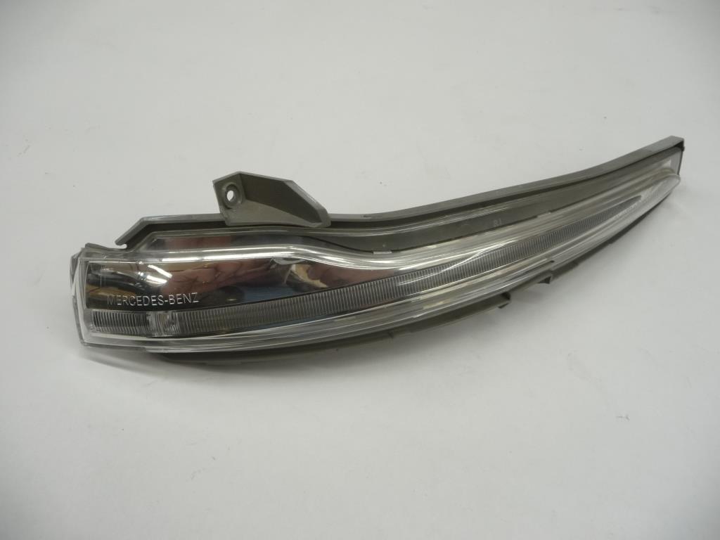 20142019 Mercedes Benz C300 S550 S560 Right Turn Signal Lamp