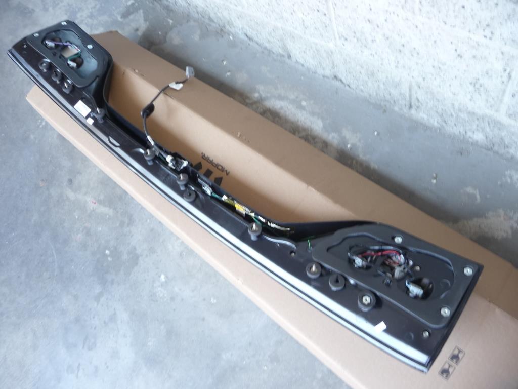 20142020 Dodge Durango Liftgate Center Tail Light with Camera