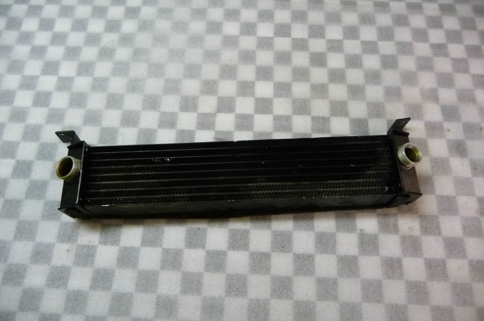 Aston Martin Vantage Oil Radiator Cooler For Coolant