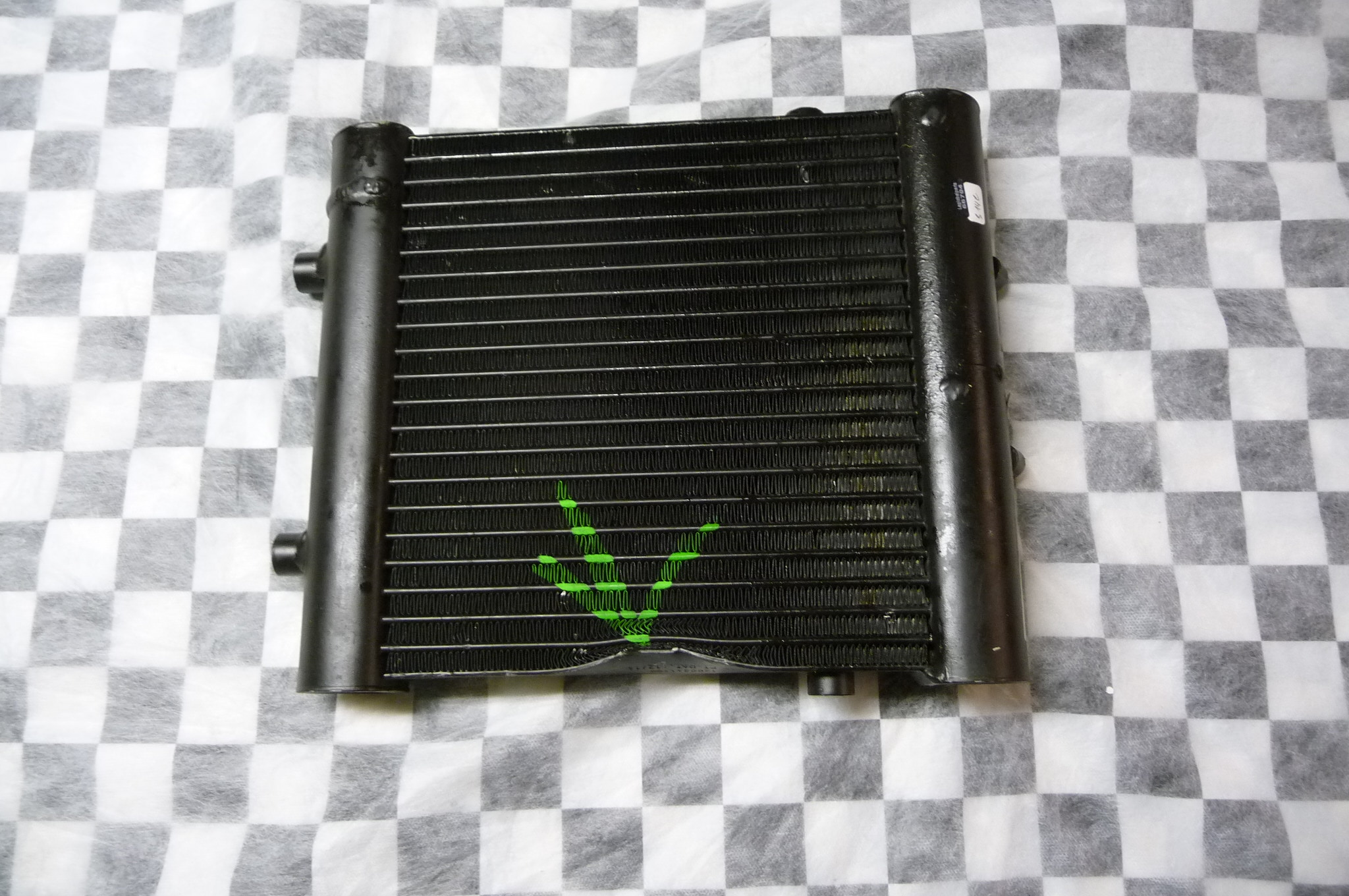 Bentley Continental Flying Spur Oil Cooler 4w0117921 Oem