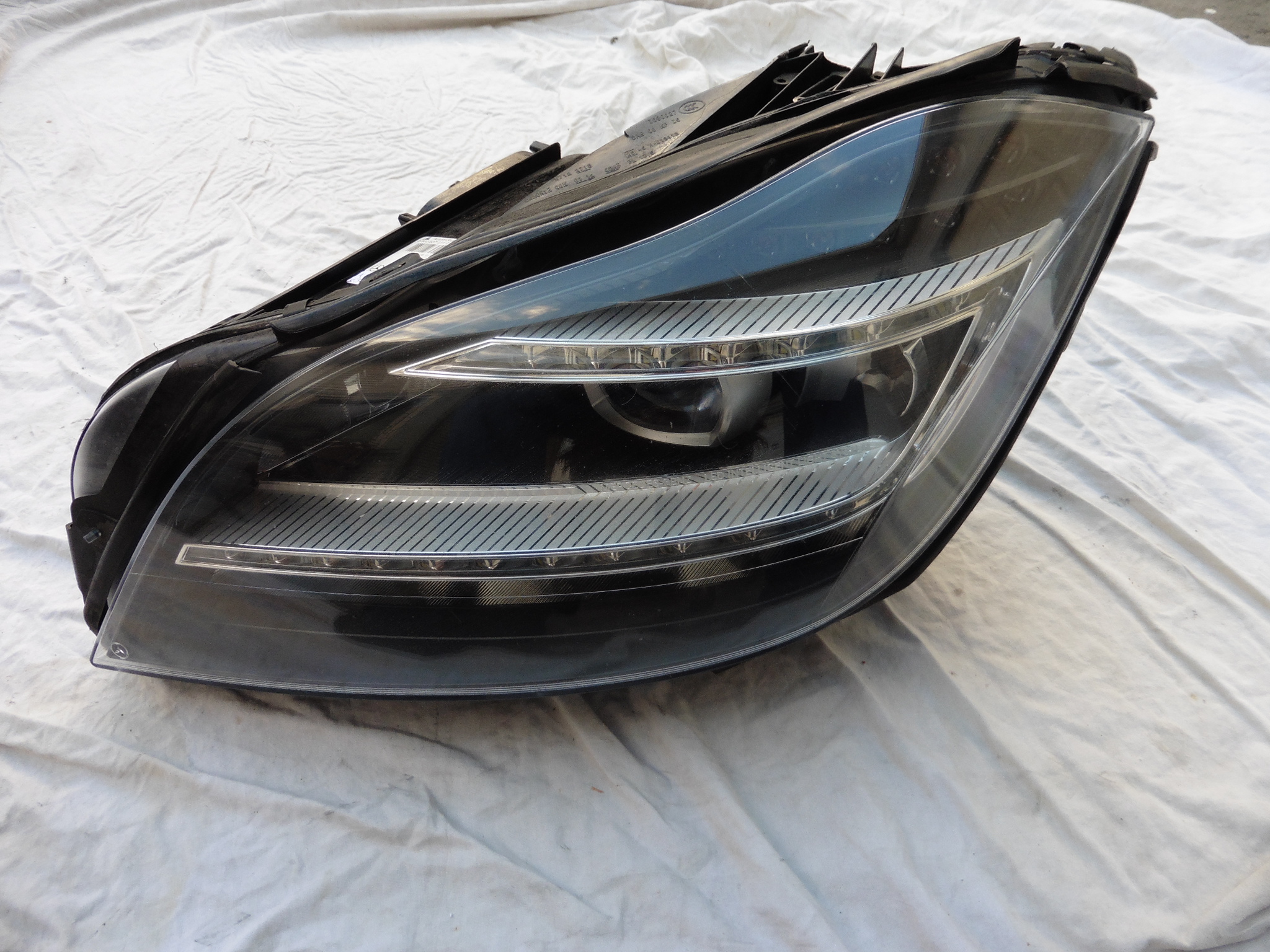 Cls550 headlights on sale
