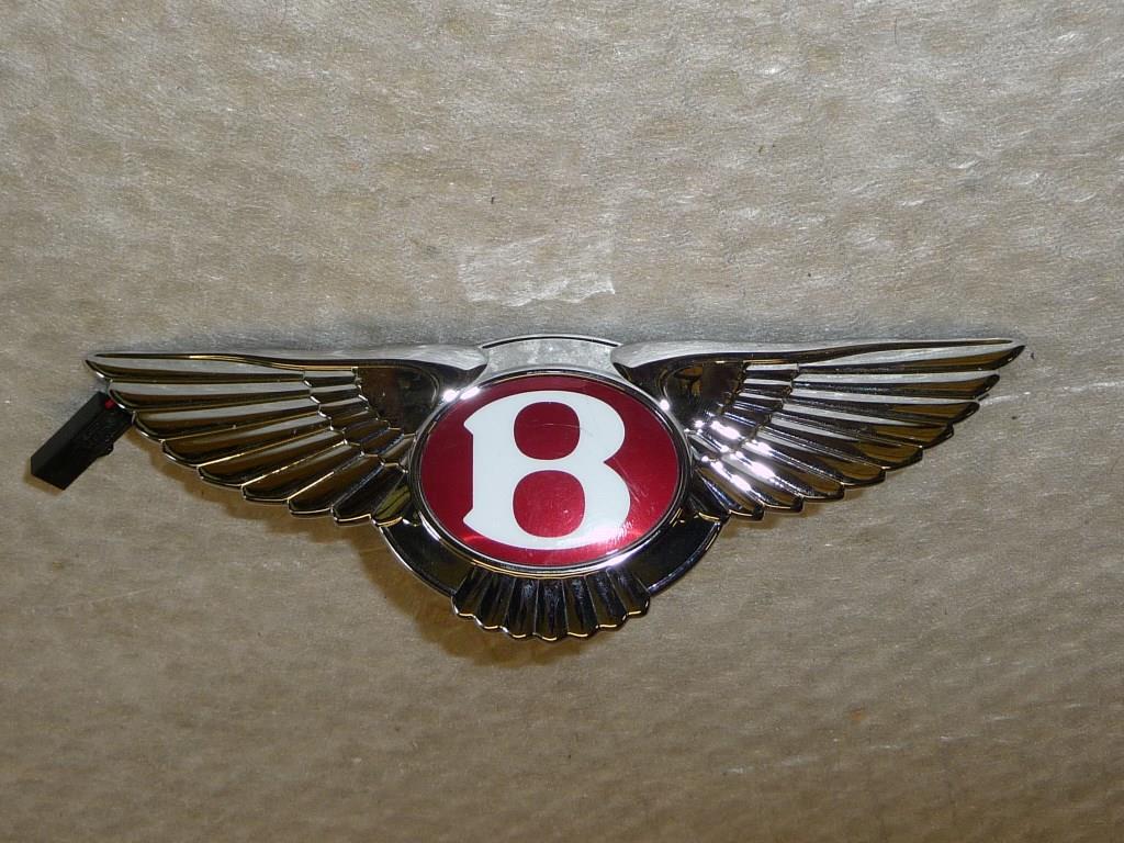 Bentley Lapel Pin Luxury Auto Car Emblem Pin Back Hat Pin New 