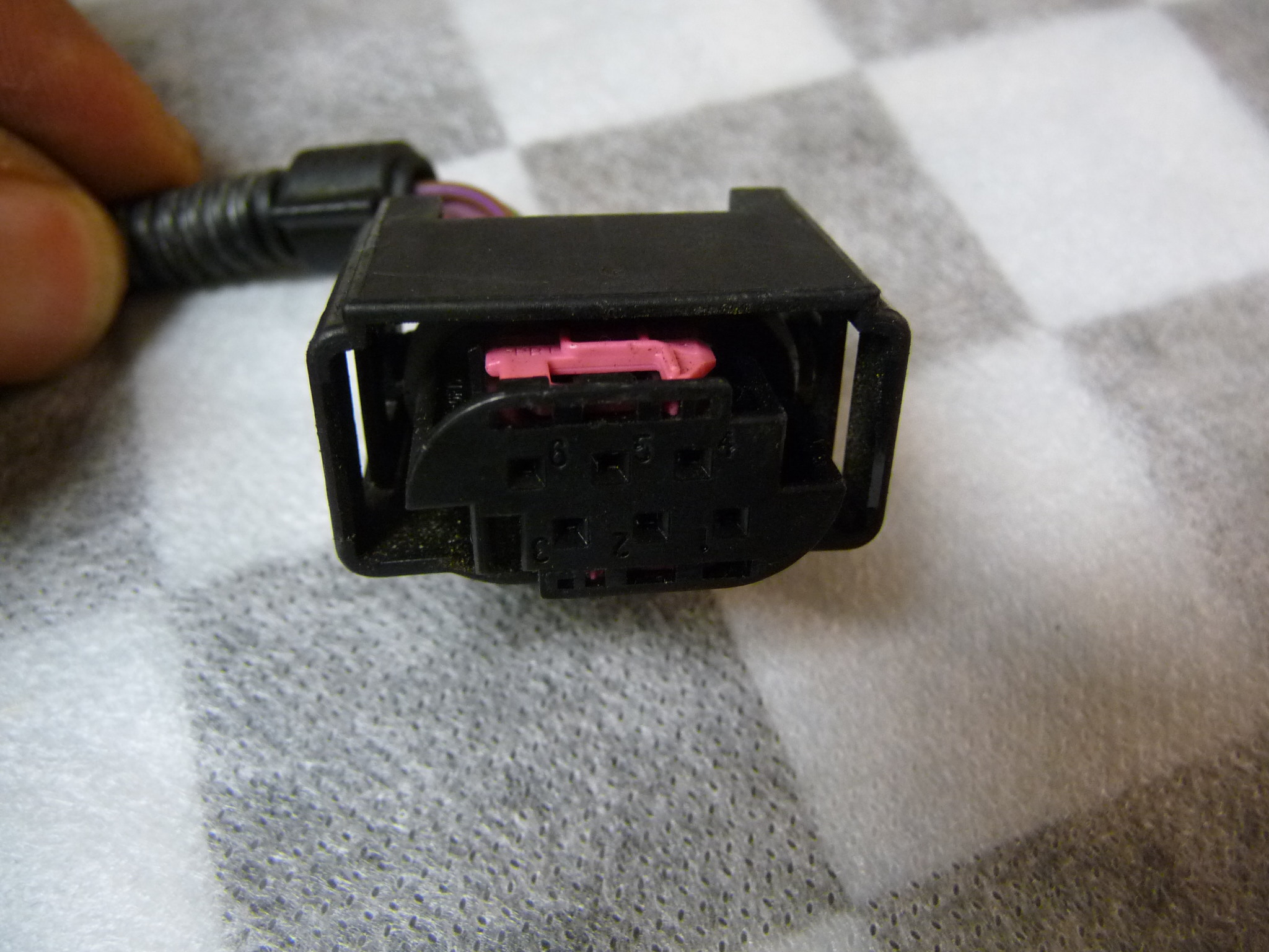 BMW M3 E90 E92 E93 DCT Throttle Body Bodies Hal Sensor 7841706 OEM OE