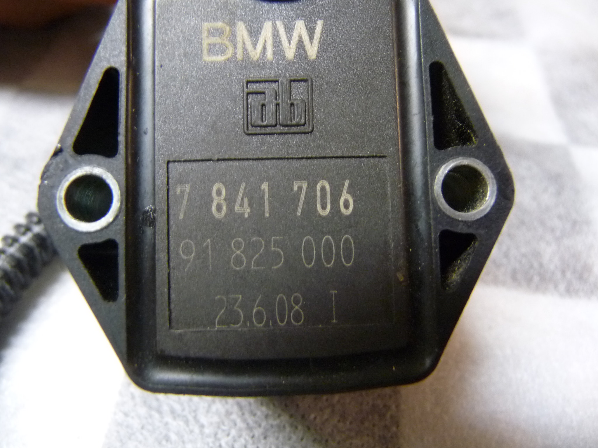 BMW M3 E90 E92 E93 DCT Throttle Body Bodies Hal Sensor 7841706 OEM OE