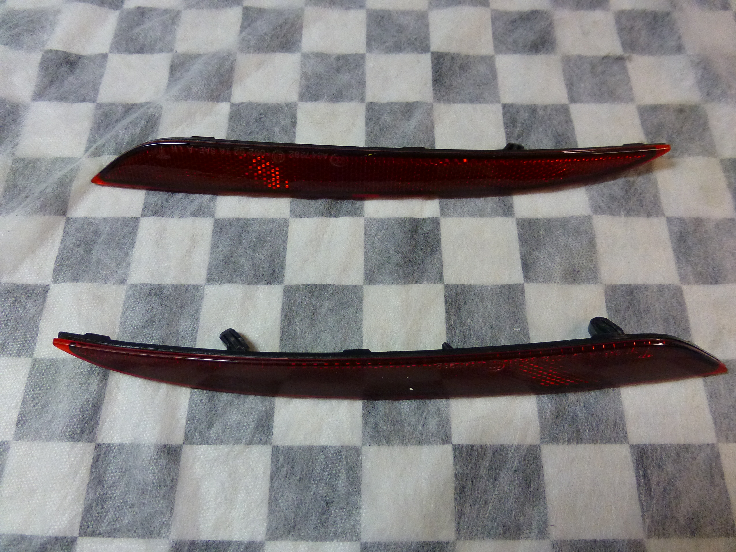 2012-2015 Tesla Model S Red Lens Rear Bumper Reflector Reflex Left ...