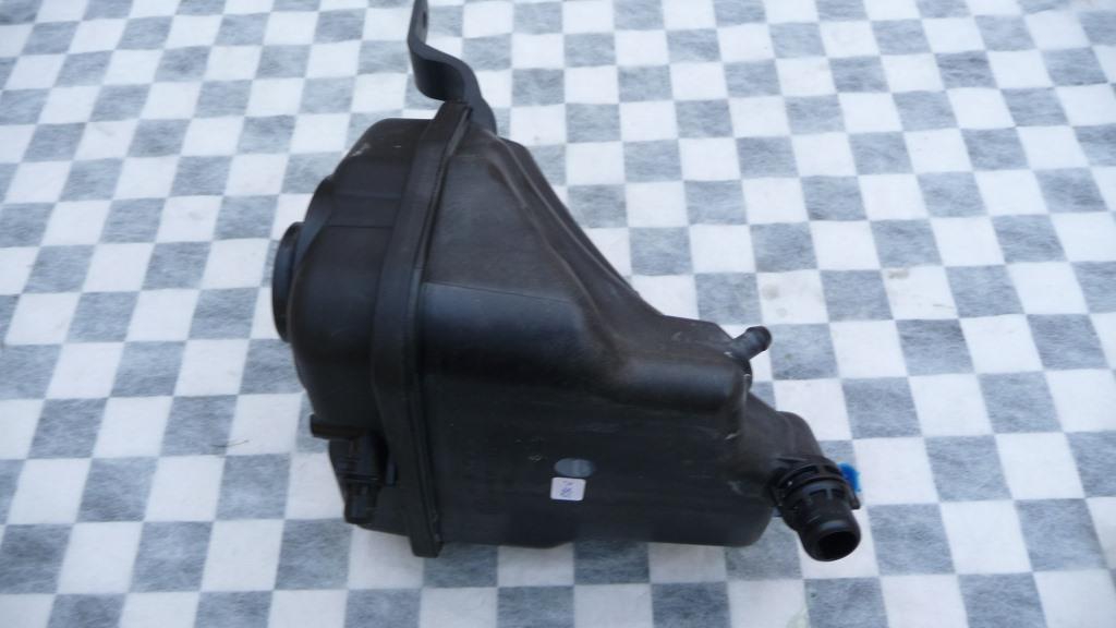 BMW 1 3 Series X1 Engine Coolant Expansion Tank 17137640515 OEM A1 LA