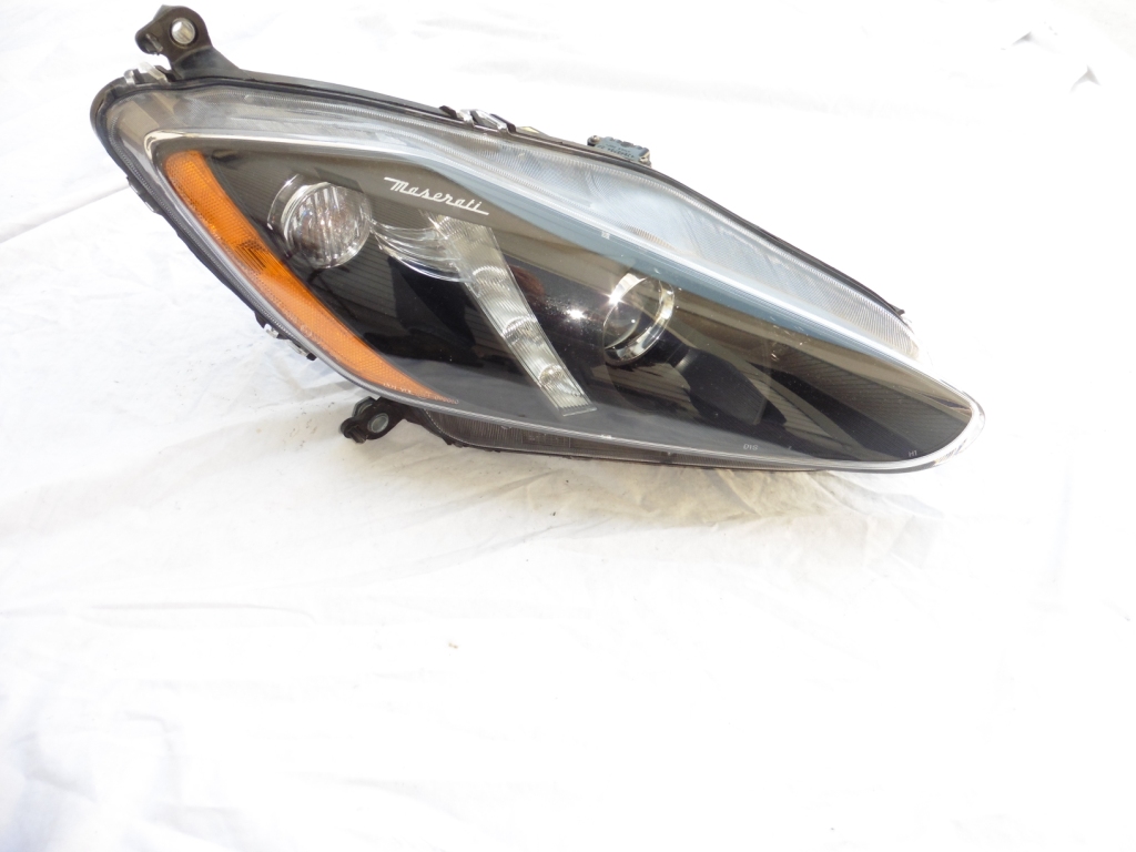 13-16 Maserati Granturismo Gran Turismo Right Passenger Xenon Headlight  294586 LA Global Parts