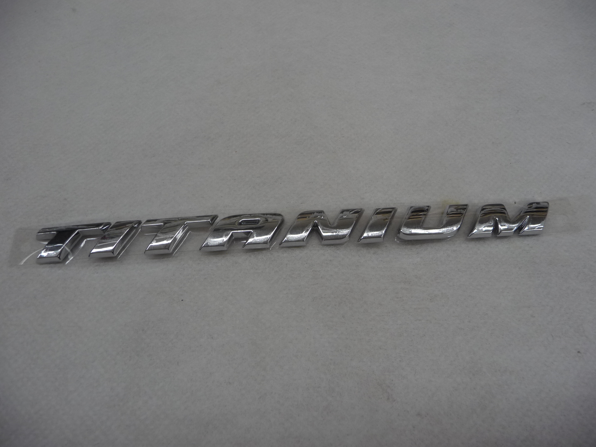 Lincoln FORD OEM 13-18 MKZ Trunk Lid-Emblem Badge Nameplate DP5Z9942528A 