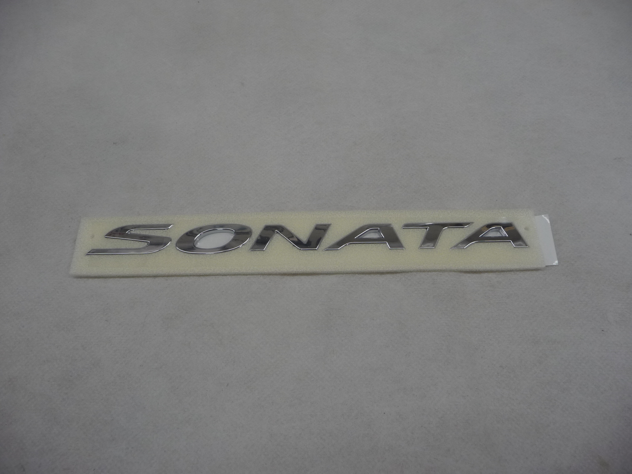 20152017 Hyundai Sonata Rear Trunk Lid Emblem Badge Nameplate
