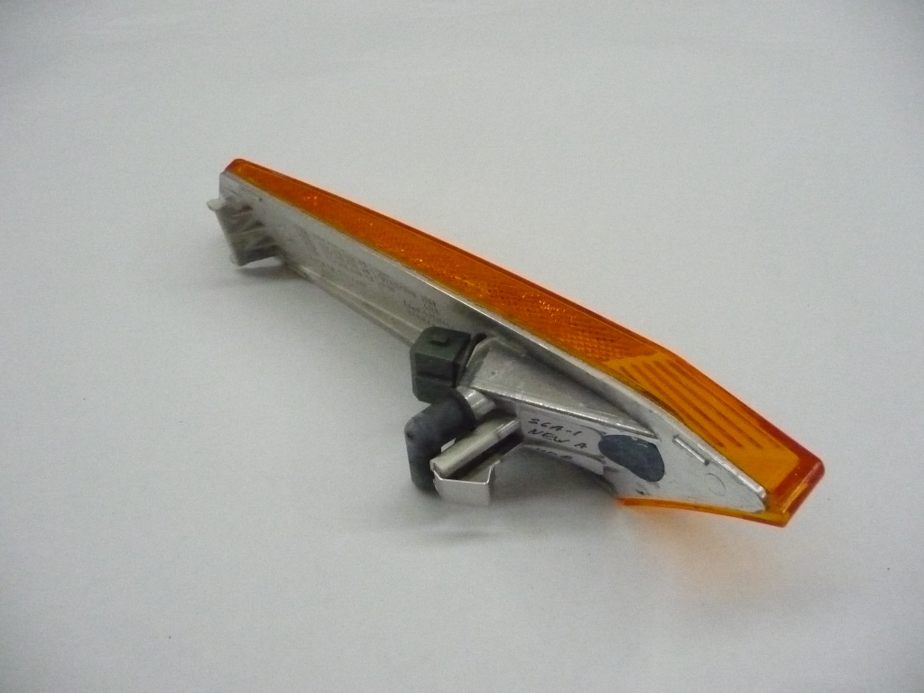 20052013 Porsche 911 Front Right Passenger Side Marker Light 99763103802 OEM A1 LA Global Parts