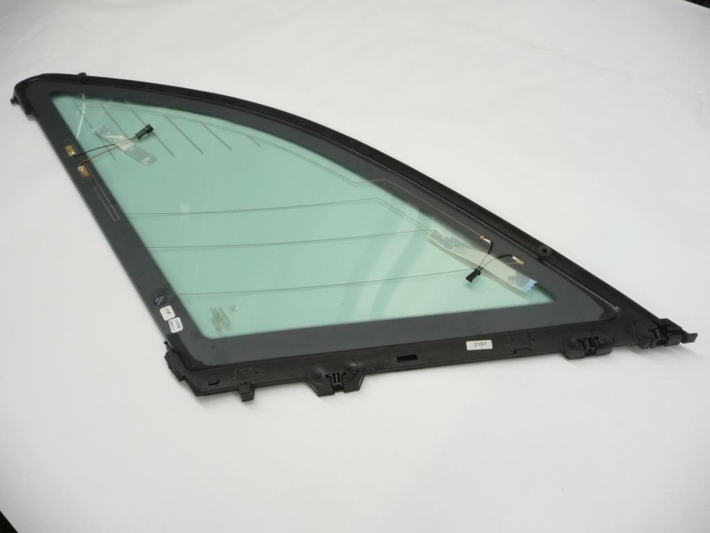 0205 Mercedes Benz W203 Left Driver Side Quarter Window