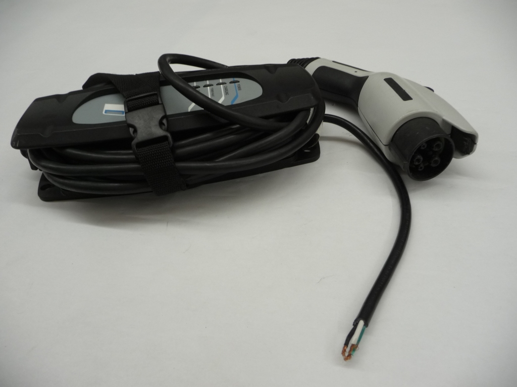 BMW i3 i8 Standard Cable / Level 1 Charge Cable 61446826371 For Parts only H2 | LA Global Parts