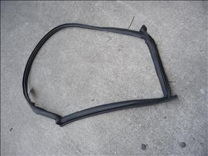 16 19 Tesla Model X Rear Trunk Lid Liftgate Bonnet Rubber