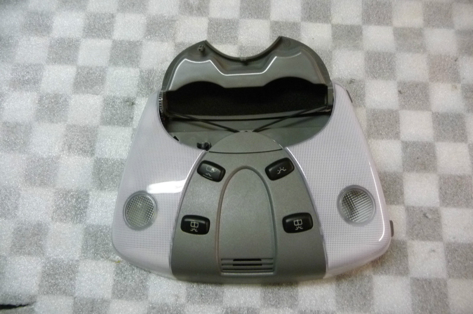 Mercedes Benz Sprinter Interior Lamp Light A9068200001 7J69 OEM OE LA