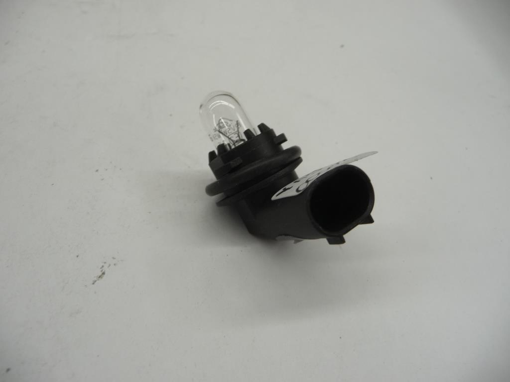 20032009 Land Rover Range Rover Side Marker Light Bulb Holder