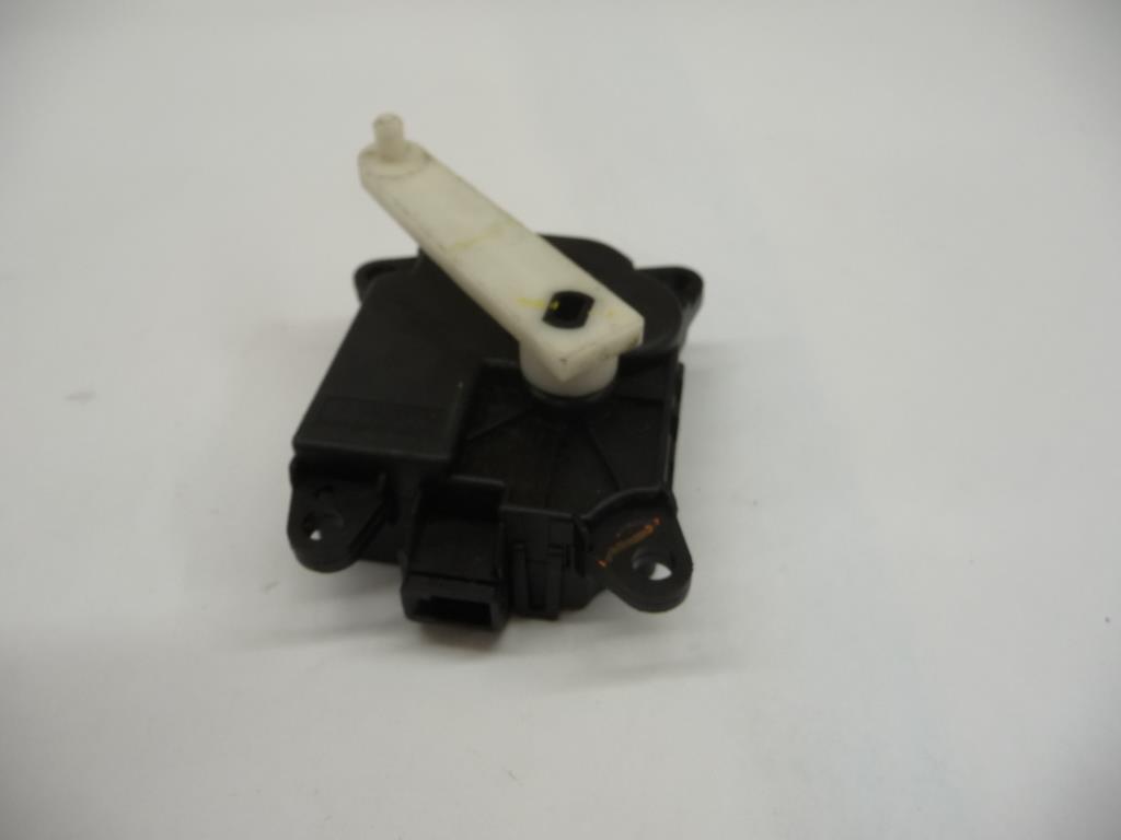 2016 2017 2018 Nissan Titan Adjust Motor Actuator Assembly 277323SB0A