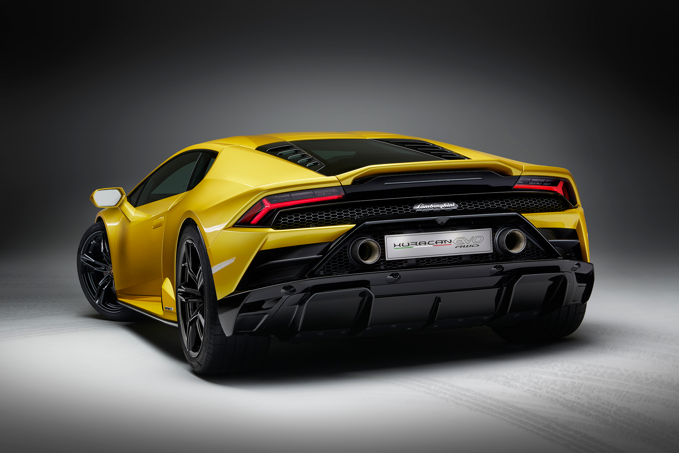 2021 HURACAN Evo LB624 Rear Bumper Lower Diffuser