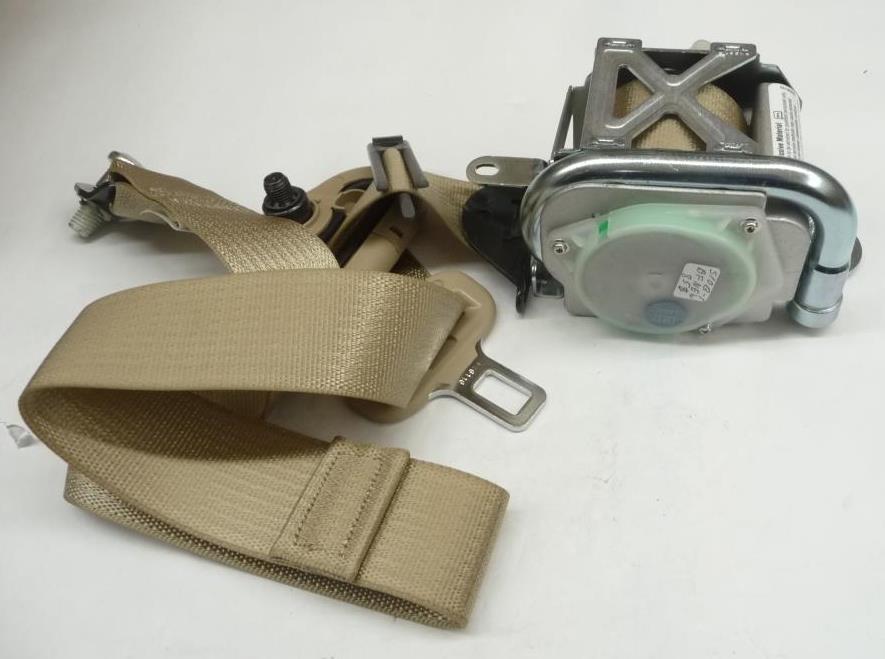 2009 2010 2011 Chevrolet HHR Front Right Passenger Seat Belt 19257364