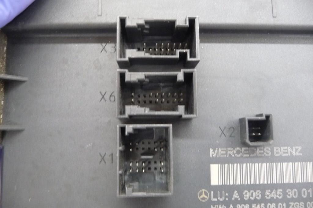 20072009 Mercedes Benz Sprinter SAM Module A9065453001 OEM A1 LA