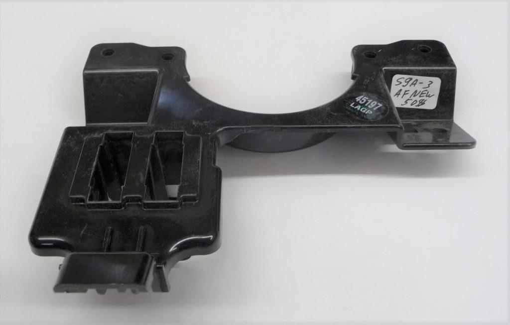 20162021 Tesla Model X USB Connector Socket 105522600A OEM A1 LA