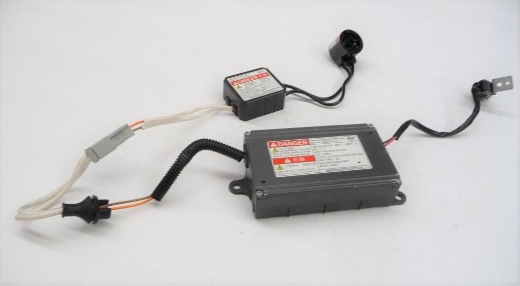 19992004 Acura RL TL Xenon D2R HID Headlight Ballast HLB351D124 OEM