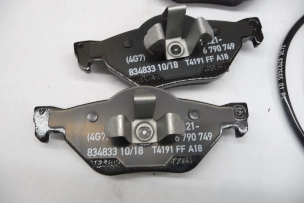 20112015 BMW E84 X1 Set of Brake Pads with Wear Sensors 34212409260