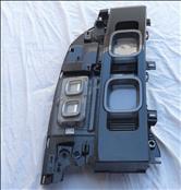 2020 2021 Land Rover Defender Rear Left Driver Side Tail Light LR164872 ; L8B2-13405-A ; L8B213405A OEM OE