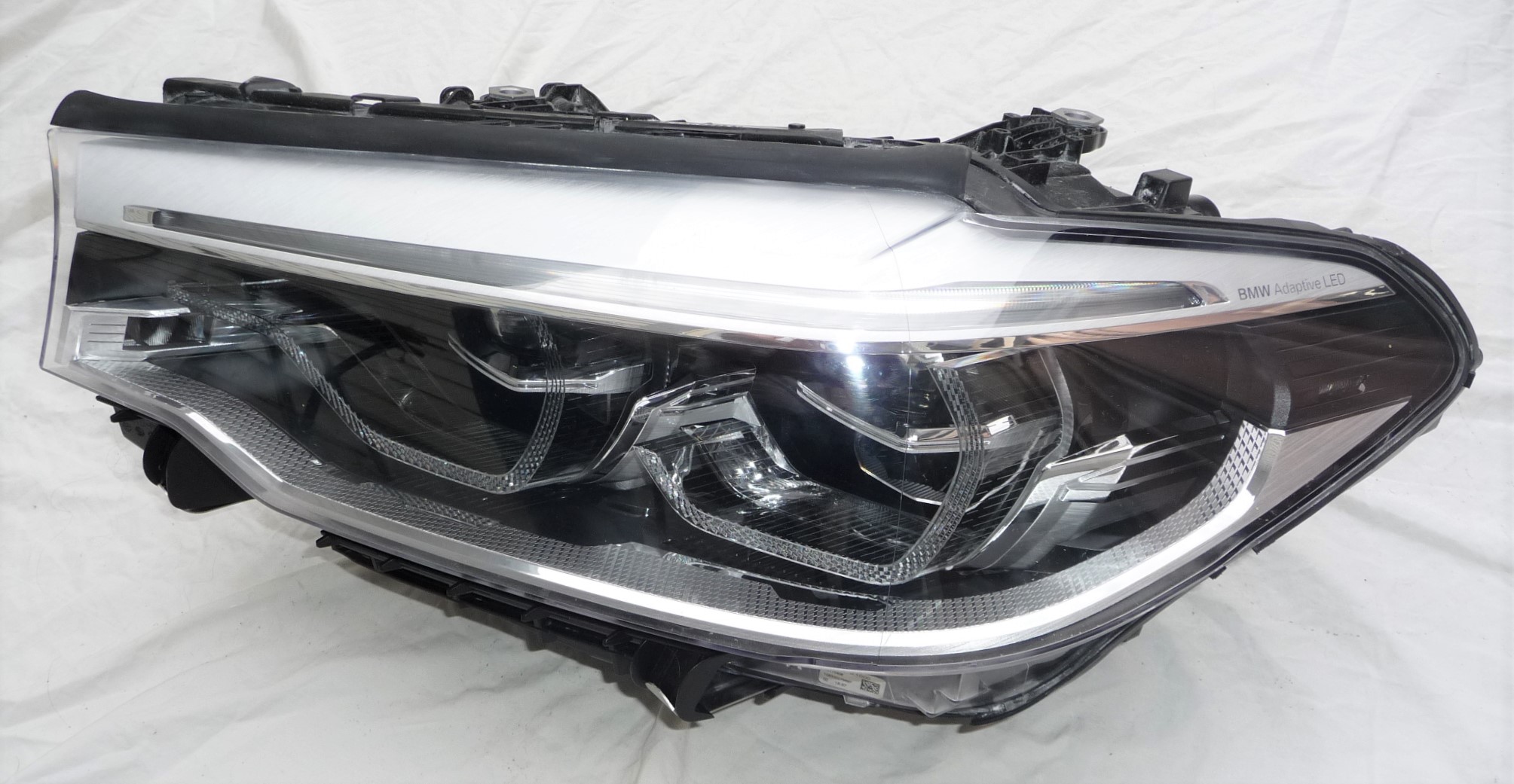 2017-2018 BMW G30 540i 530i M550i Left Driver LED Adaptive Bare