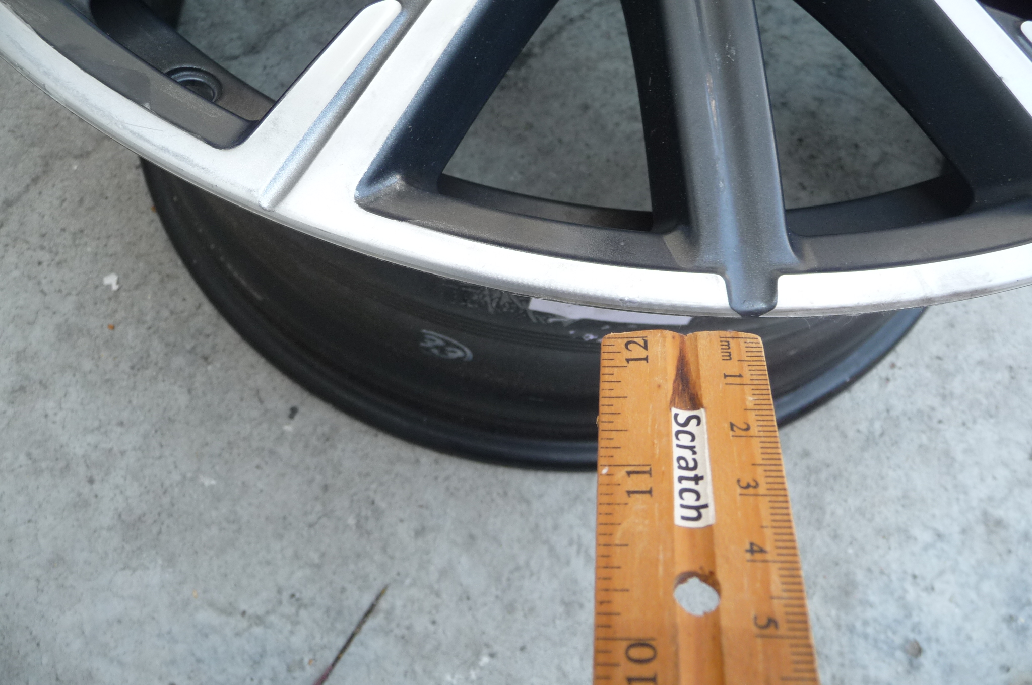 20-22-bmw-g11-g12-740i-m760i-rear-20-rim-wheel-10jx20-orbitgrey