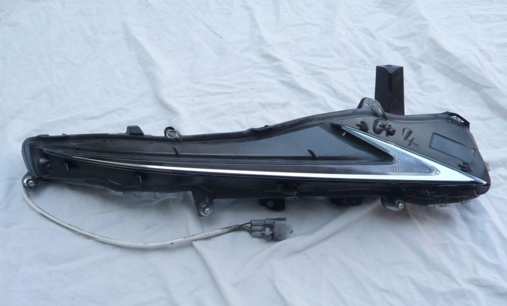 20172020 Lexus IS300 Right DRL Daytime Running Light LED 8161053060