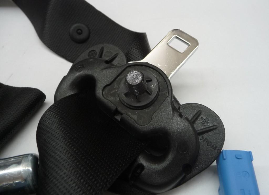 20082013 BMW E82 128i 135i Front Left Driver Side Seat Belt