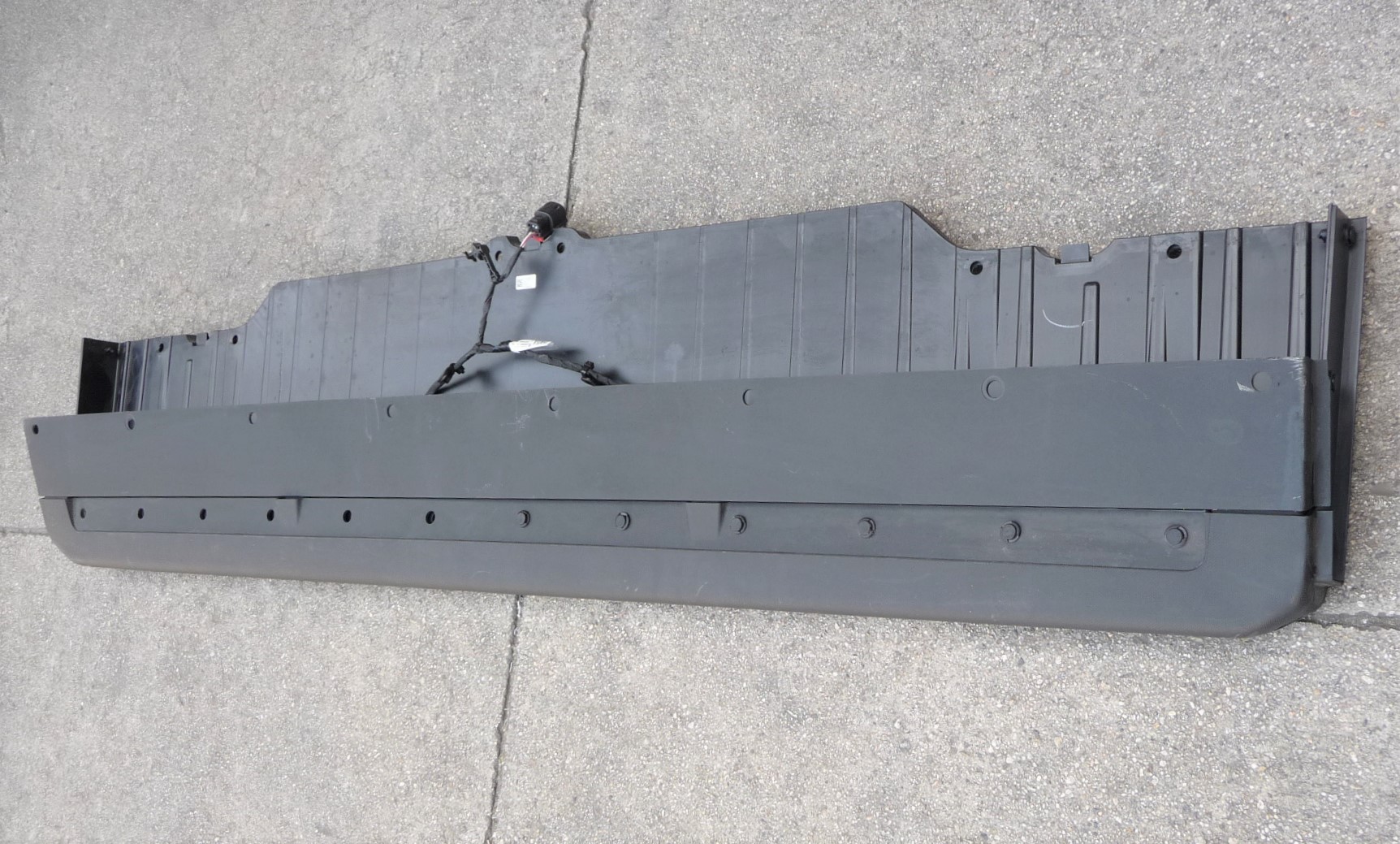 22-23 Rivian Amazon Electric Delivery Van Rear PDS Bumper Cover ...