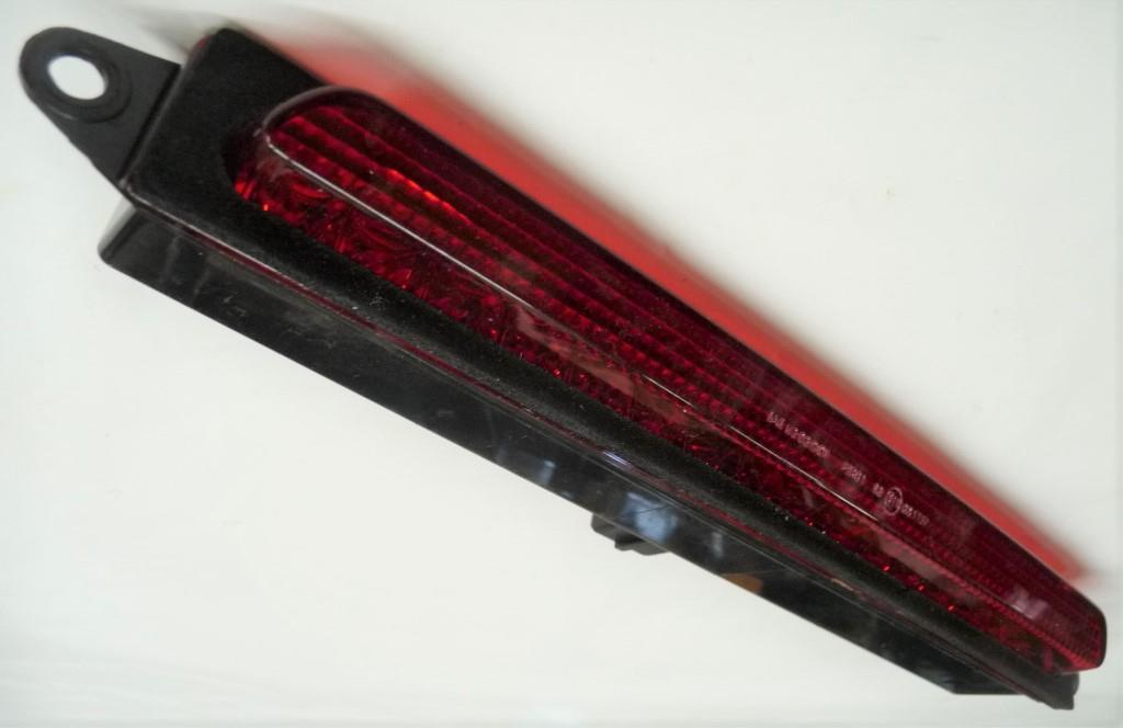 20042012 Aston Martin DB9 Red LED Center Brake Tail Light 4G4313N408