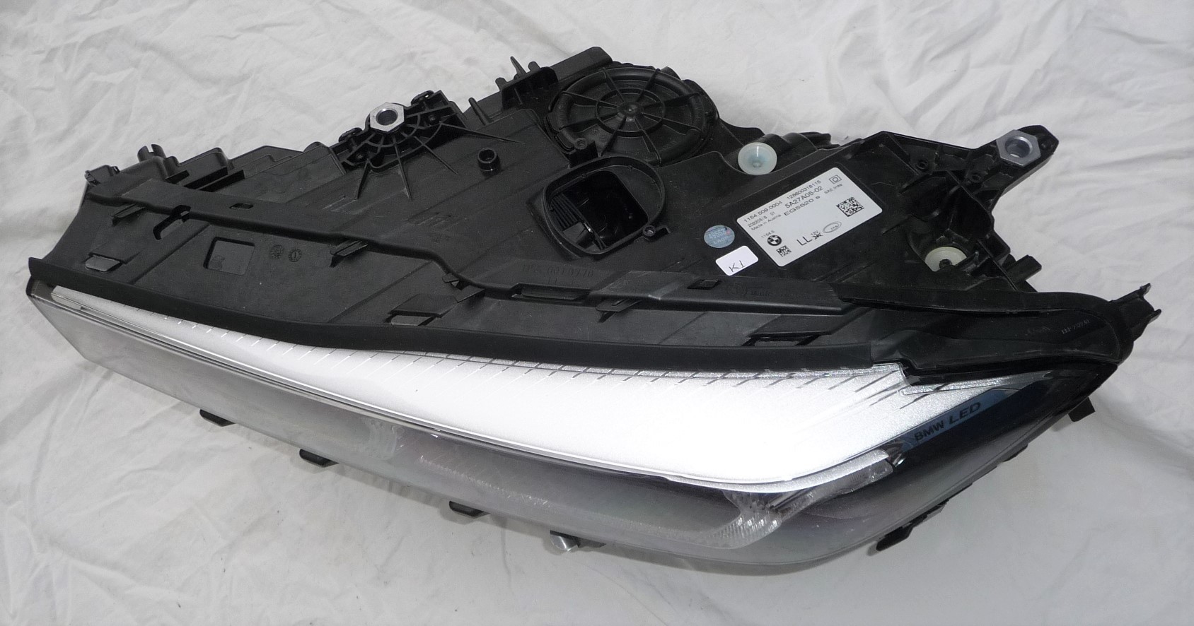 20-22-bmw-740i-750i-g11-g12-740i-750i-left-bare-headlight-led