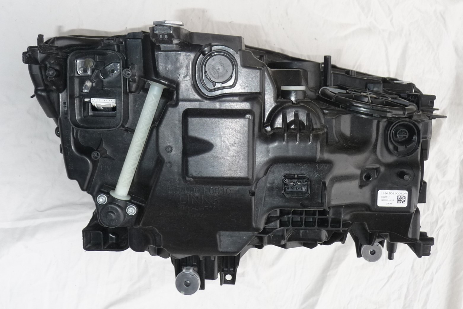 20-22-bmw-740i-750i-g11-g12-740i-750i-left-bare-headlight-led