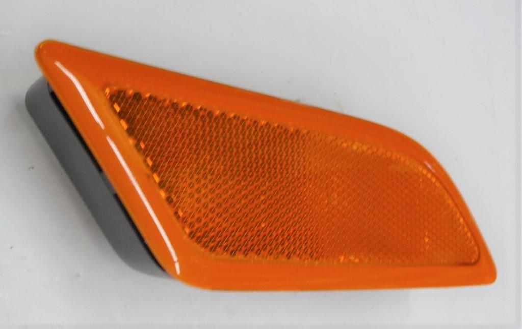 Front Side Marker Set For 2012-15 Mercedes Benz C350 C250 2049067401