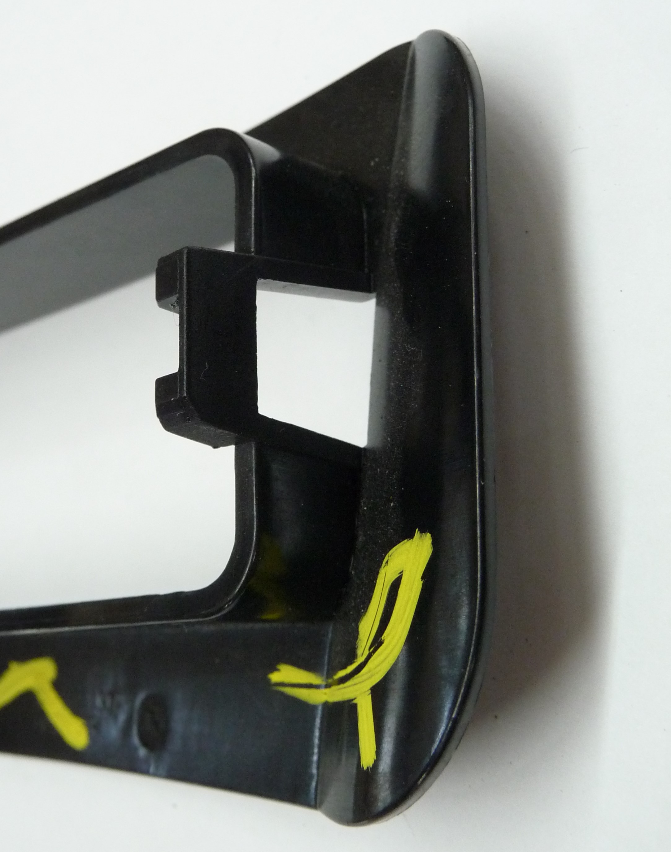 20202022 Bentley Continental GT Front Right Marker Light Bracket